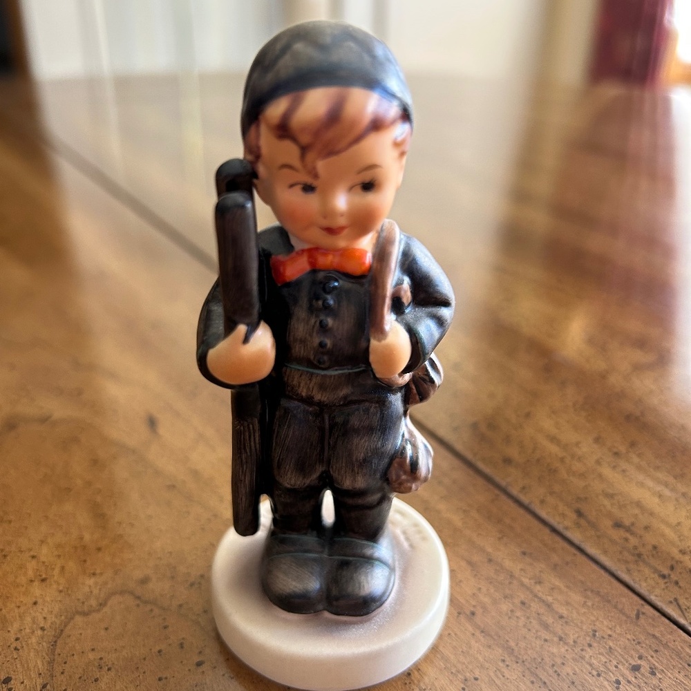 MJ Hummel - Chimney Sweep